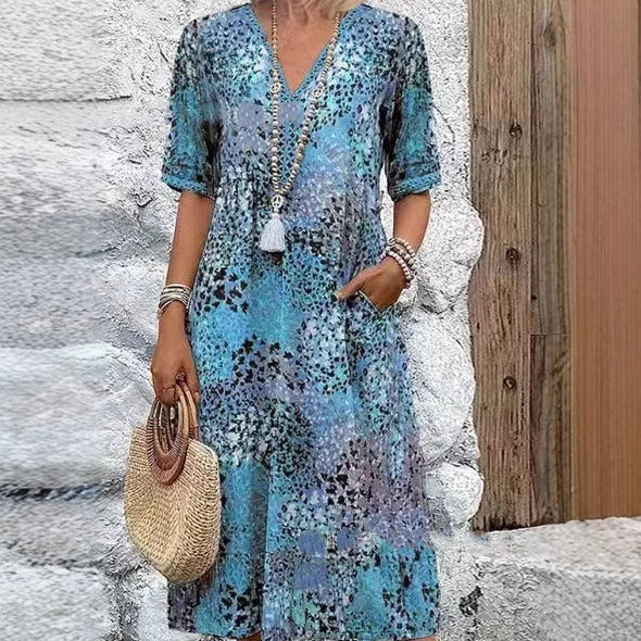 Small floral long-sleeved shirt with lace trim dress