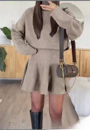 Women's Knitted Suit