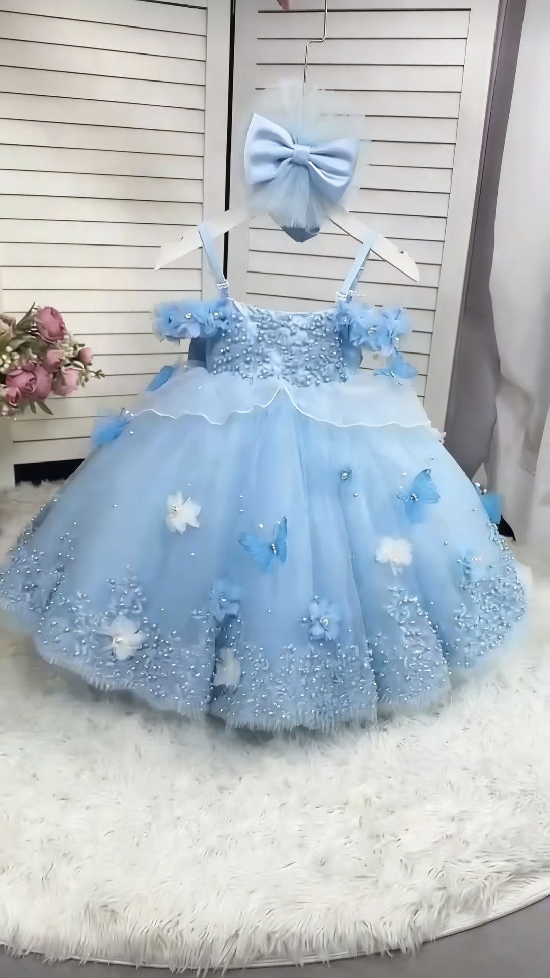 Lace puff dress for children