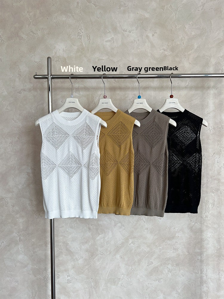 Hollow-out knit sleeveless vest