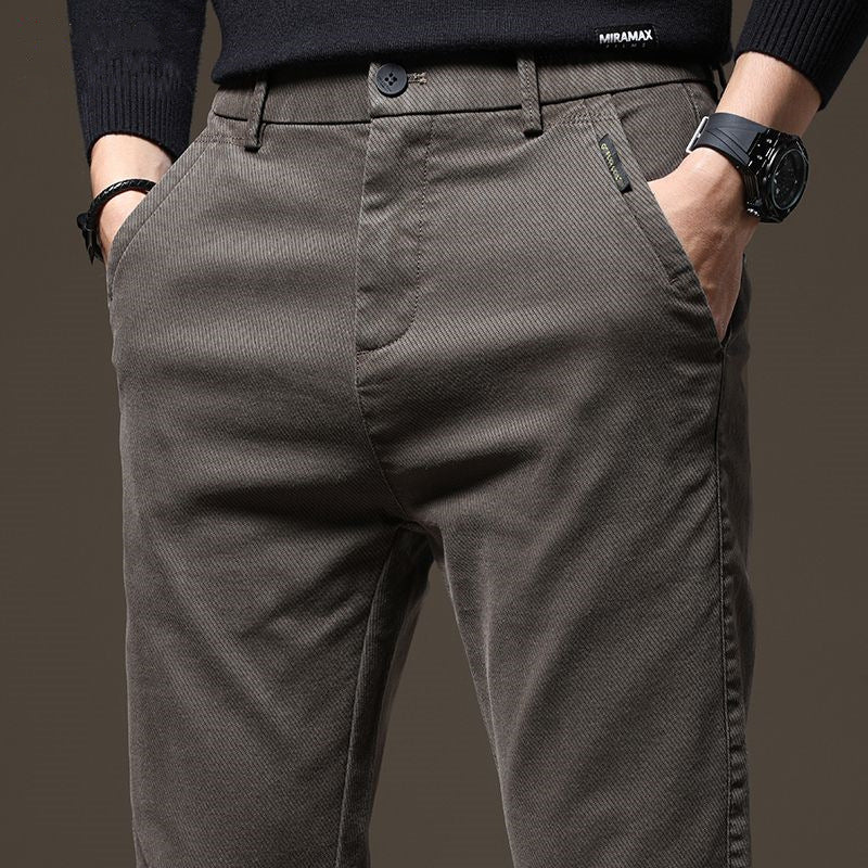 Mid-to-thick men's casual pants