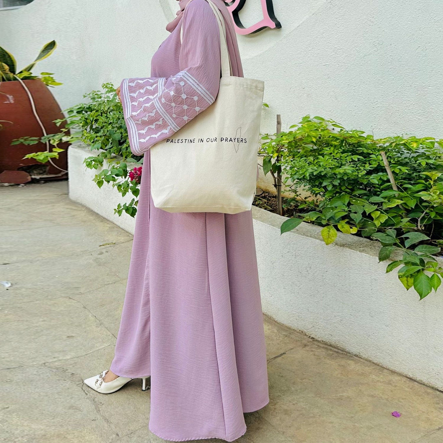 Embroidered tassel cardigan robe