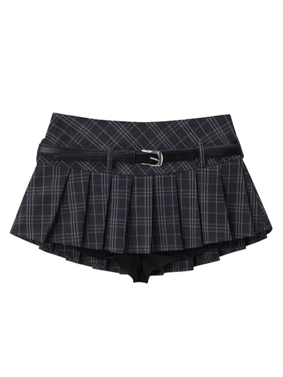 Short skirt