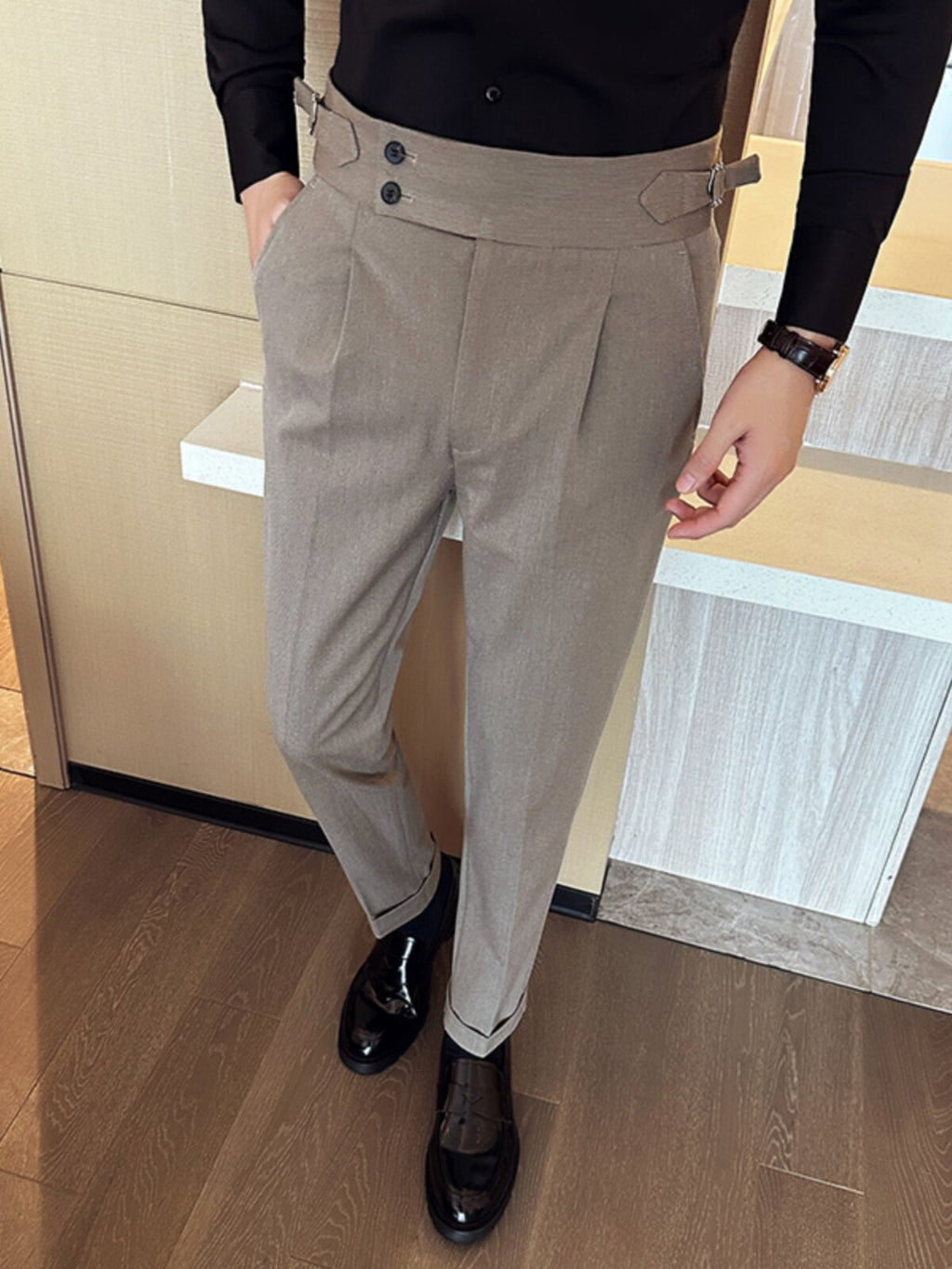 High-waisted slimming trousers