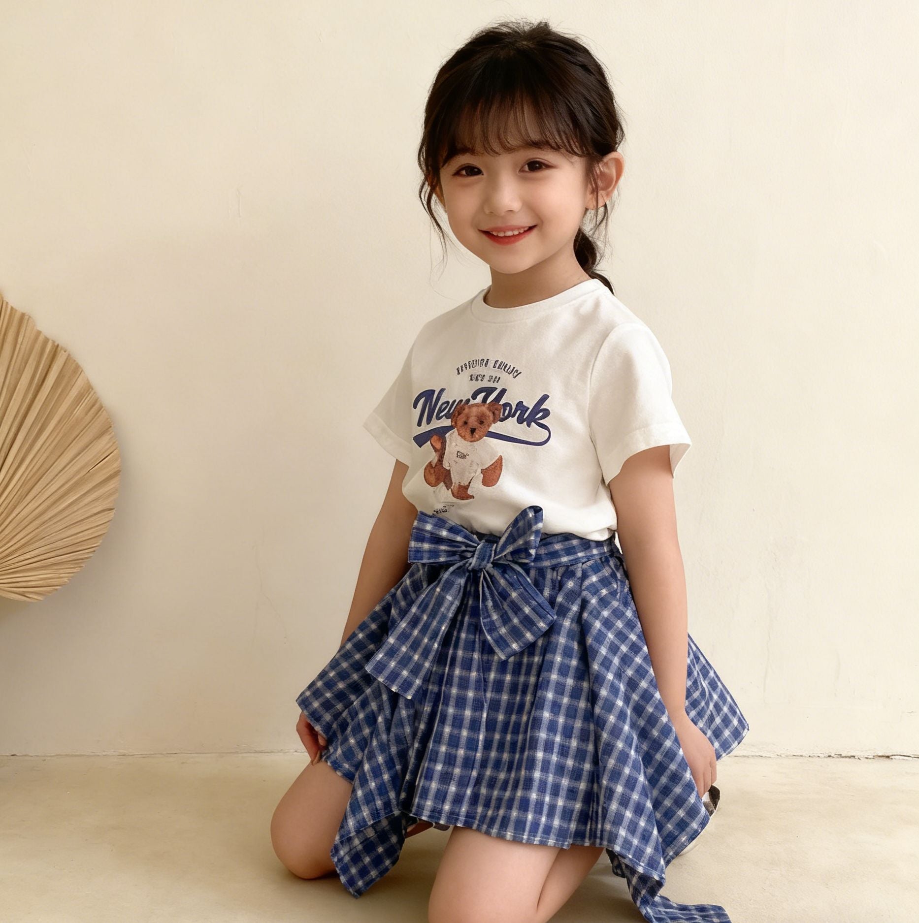 Girls' Cartoon Print T-Shirt and Skirt Set