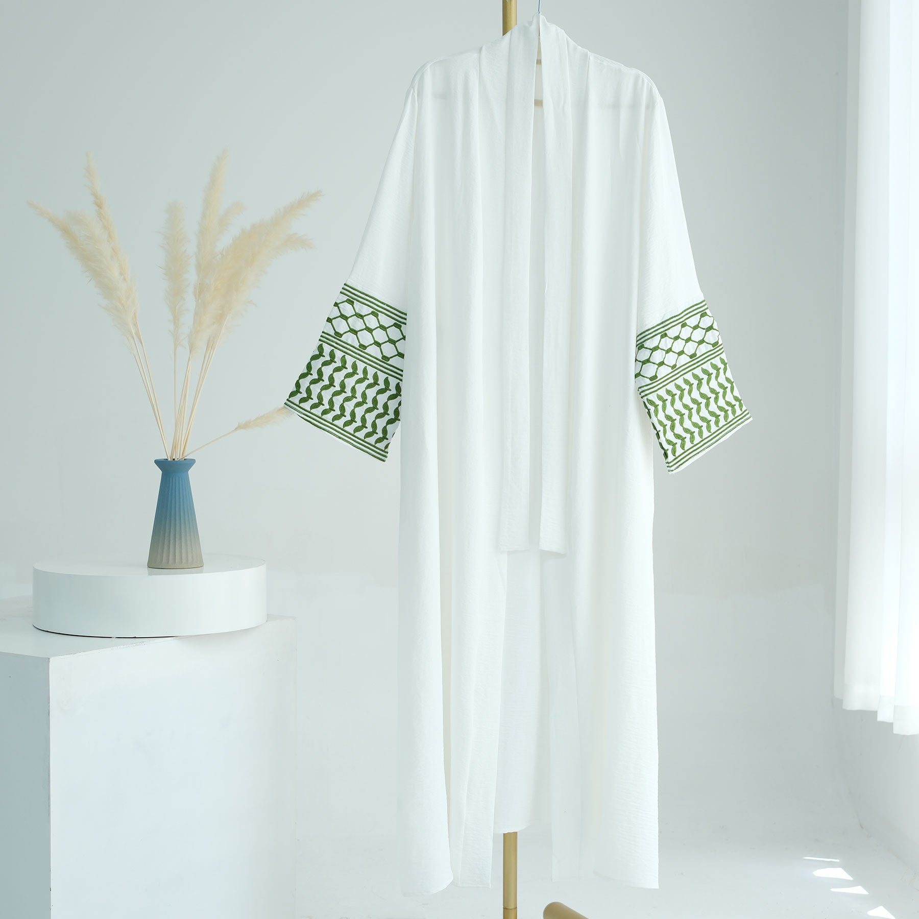 Embroidered tassel cardigan robe