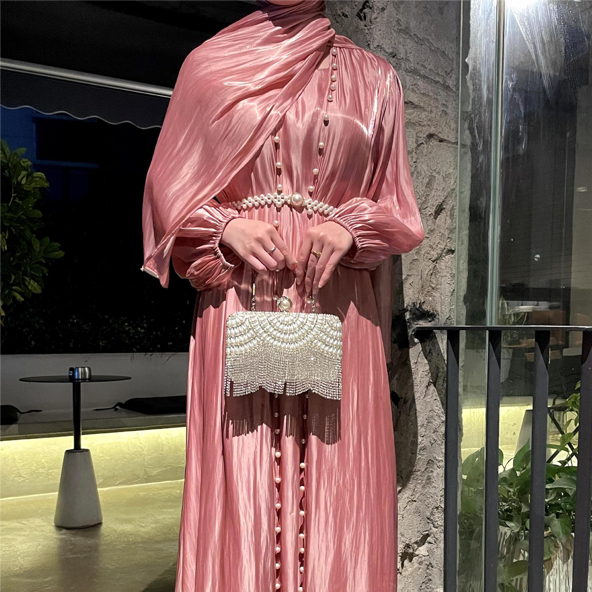 Flowing fabric three-piece dress robe