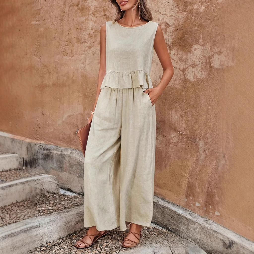 Sleeveless pleated blouse wide-leg nine-inch pants