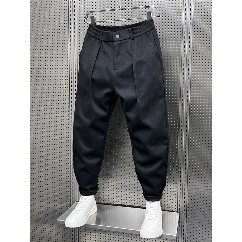 Woolen carrot trousers