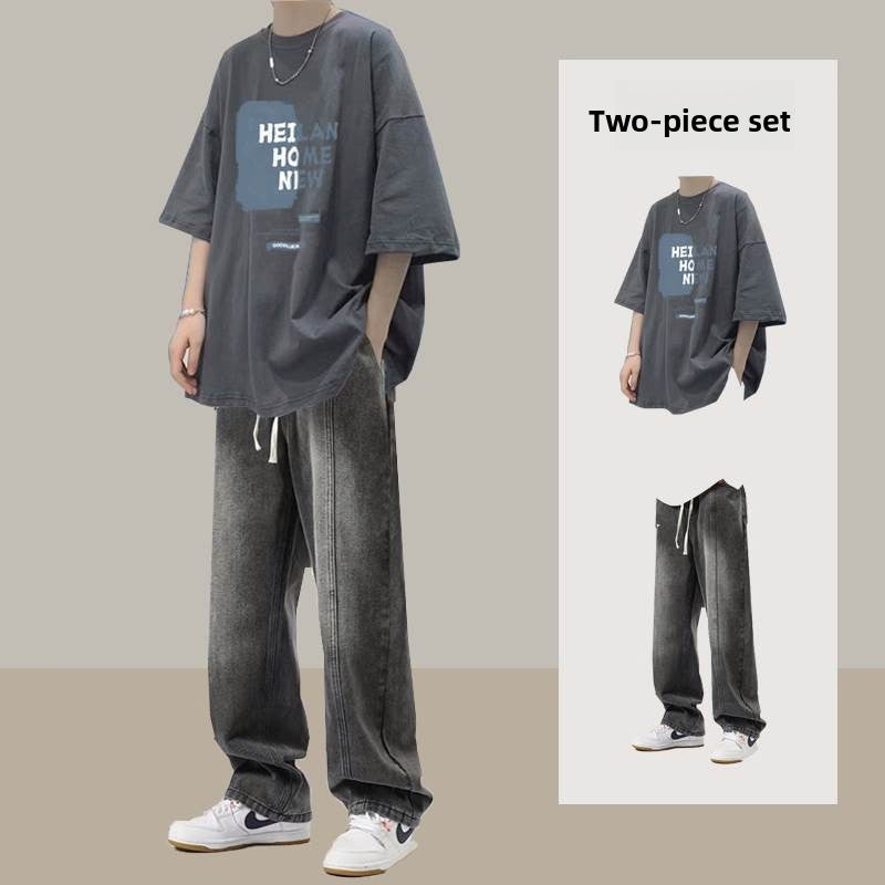 Short-sleeved T-shirt and straight-leg jeans set