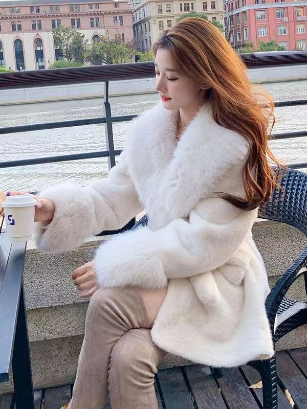 Women's Long Fur Collar Coat