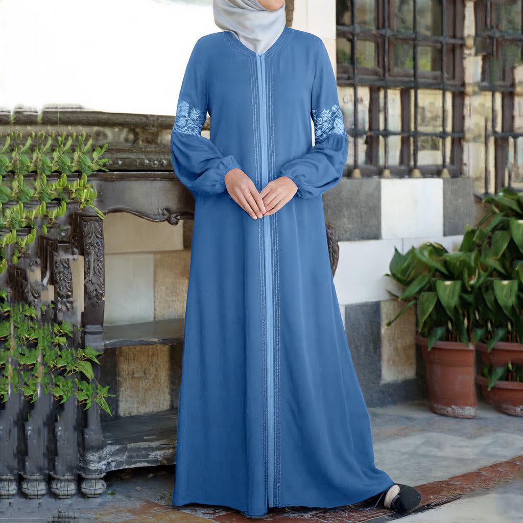 Embroidered dress or robe