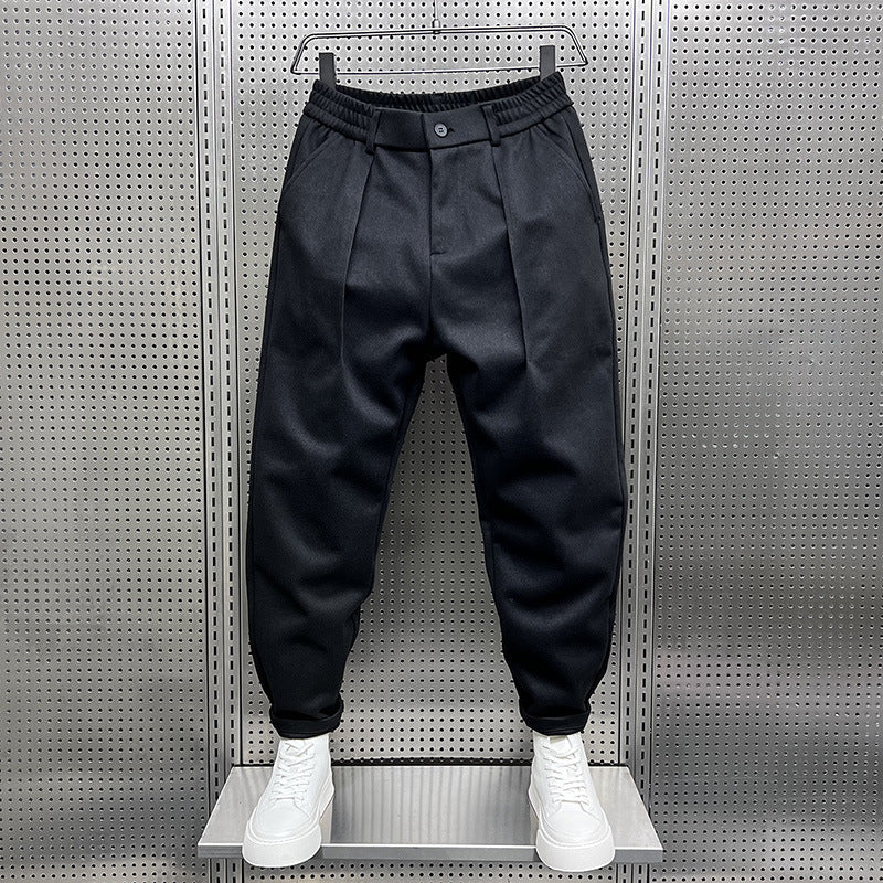 Woolen carrot trousers
